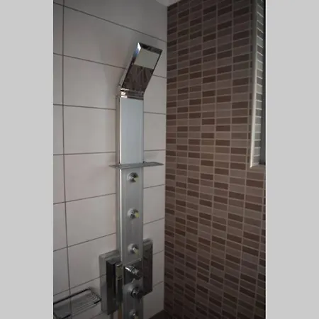 Sunset Lefkas 圣爱奥尼斯米科