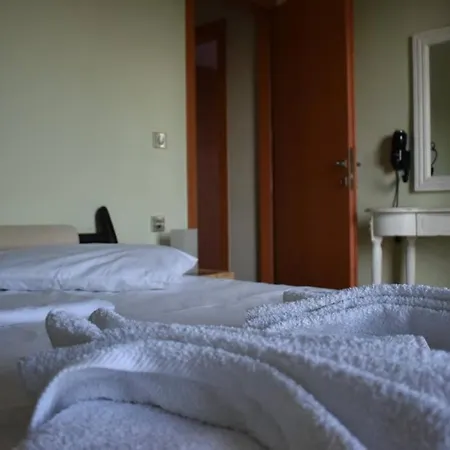 Sunset Lefkas 度假居 *