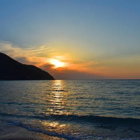 Sunset Lefkas Σπίτι διακοπών *